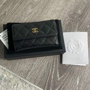 Chanel O card holder
